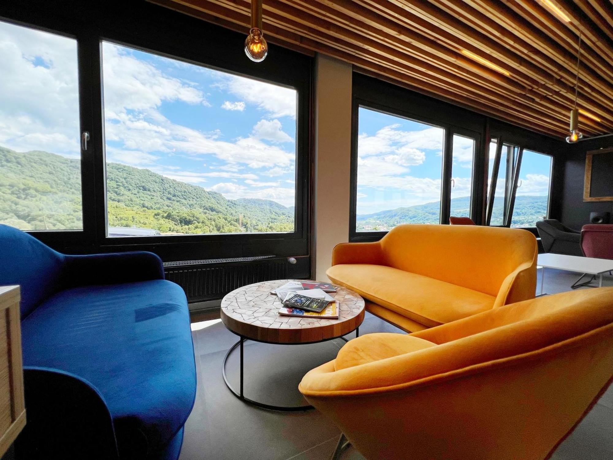 Hotel Flandra Glamping Corbeni Exterior foto