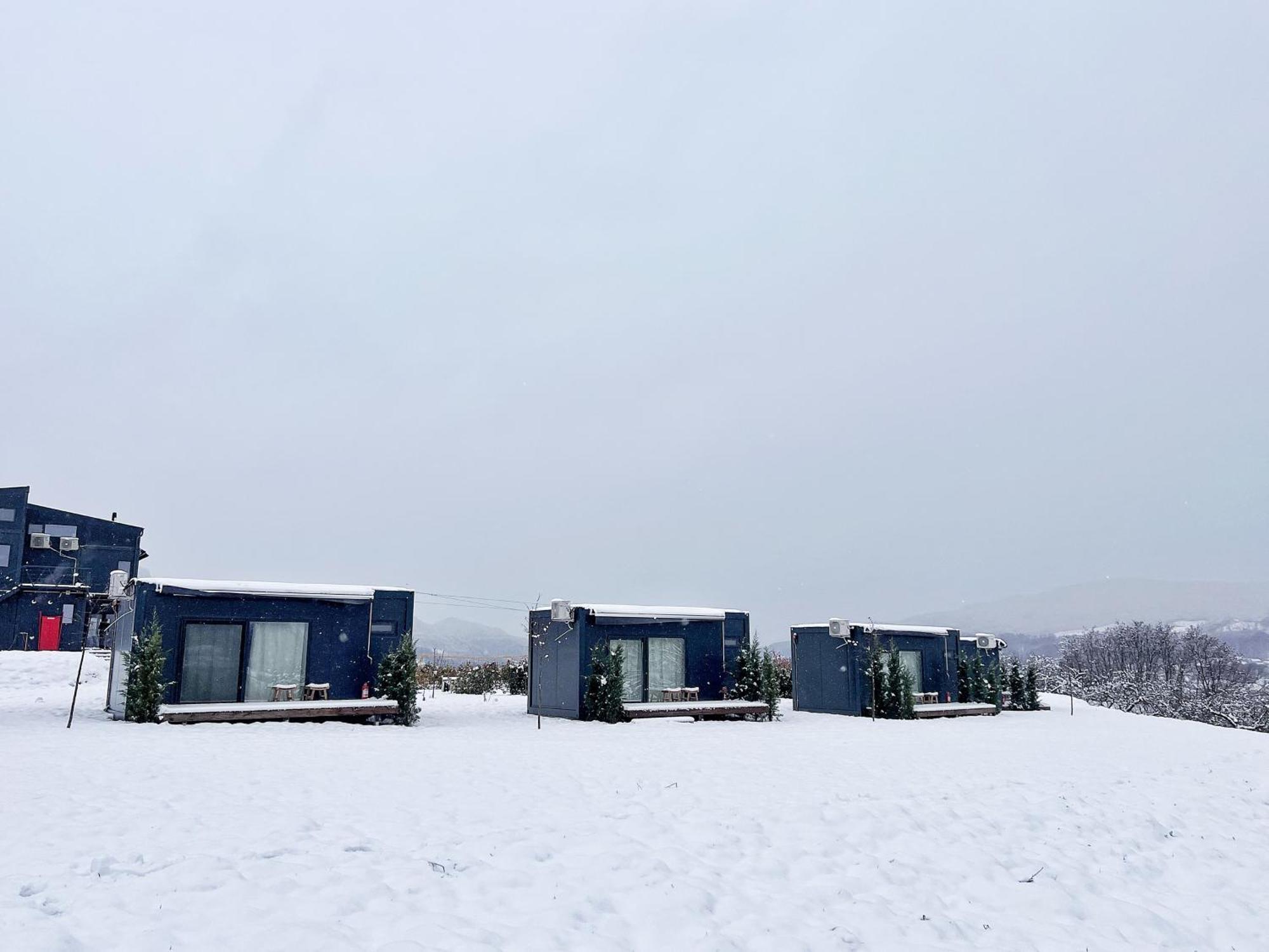 Hotel Flandra Glamping Corbeni Exterior foto